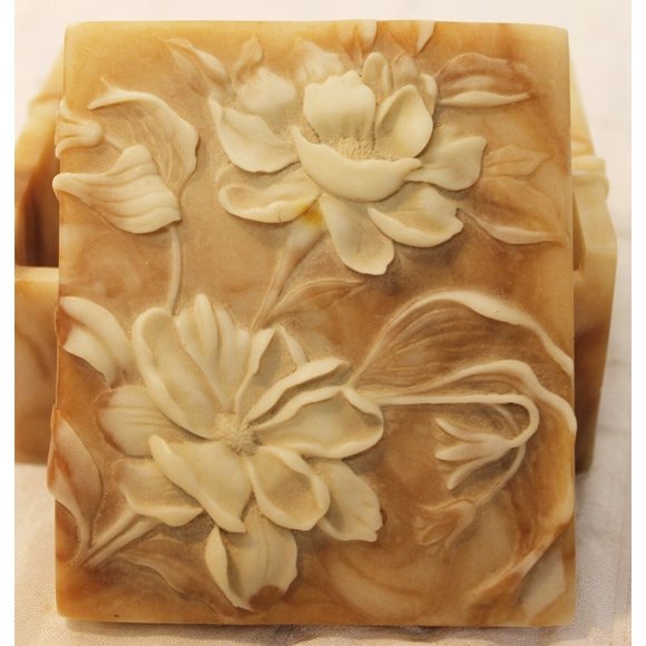 Avondale Small Trinket Box Brown Beige Genuine Crushed Glass Smooth Finish 3D - Picture 8 of 9